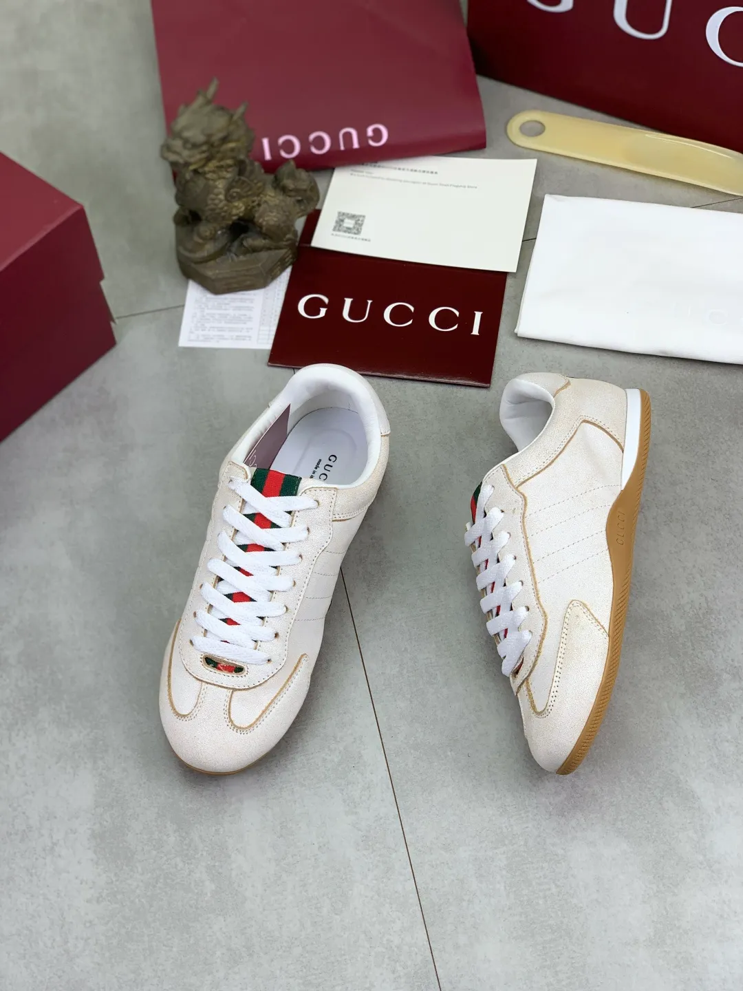 Men's shoes 💰P542 💰[New model] 🆘 The latest model from Gucci's official website 🎁Classic casual and fashionable men's shoes 👟Breaking hot model 💥The style is simple and elegant, exclusive for trendy men. Unique official website's latest brand elements 👑Gucci original decoration, fashionable and generous, the fabric is made of original soft calfskin➕Comfortable soft pigskin lining ✅The official website specifies wear-resistant rubber outsole_full of elasticity, classic model taken in real life🎬Color: 5️⃣colors available😍Number: 35-44